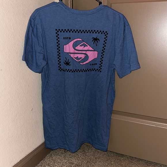 Quiksilver shirt! used once, great quality! - Picture 2 of 2